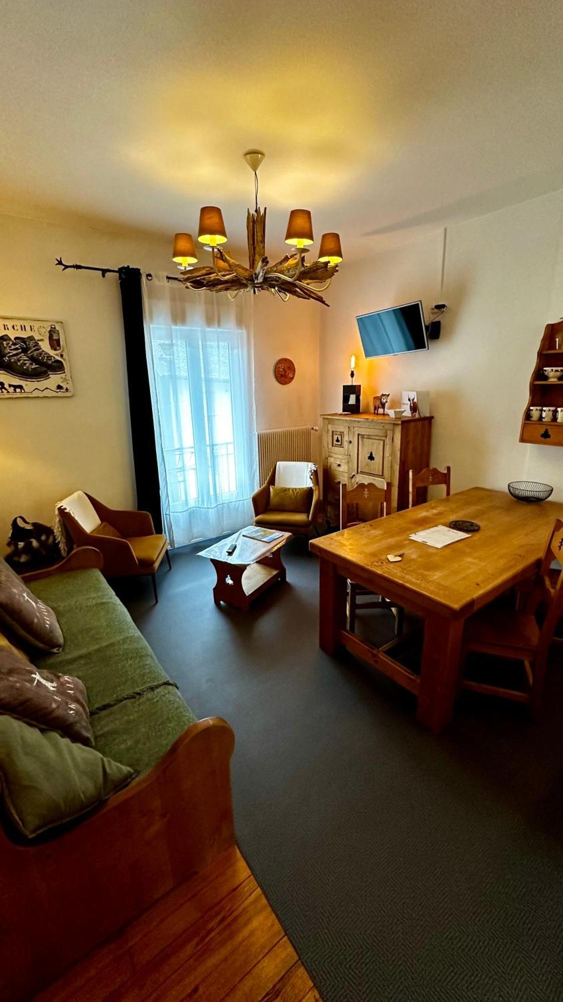 Les Montagnettes Apartment Ngoại thất bức ảnh